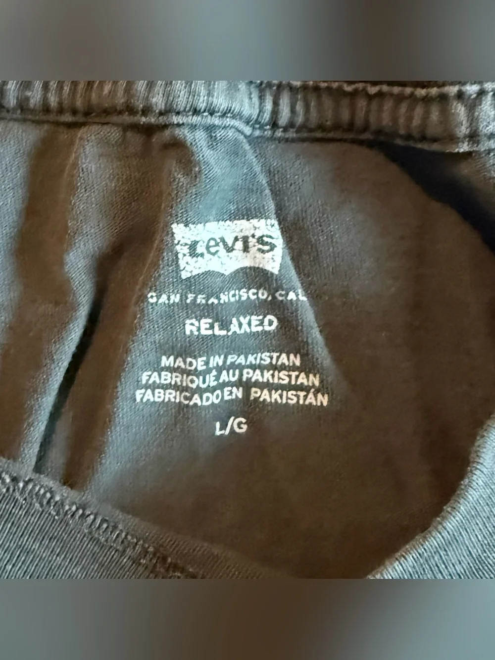 Men’s Large Levi's Black Short Sleeve Tee with Stacked White Logo